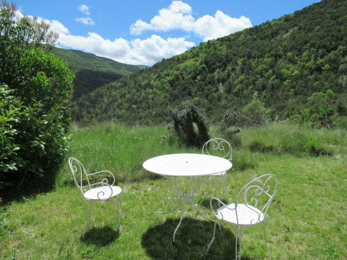 La Ferme De La Condamine Bed & Breakfast Saint-Andre-de-Rosans Exterior photo